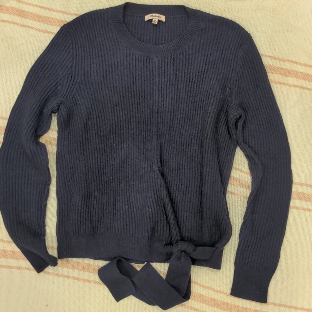 Madewell navy sweater with asymmetrical kn…